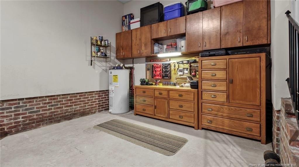 Shuttle Rd, Fayetteville, NC 28311