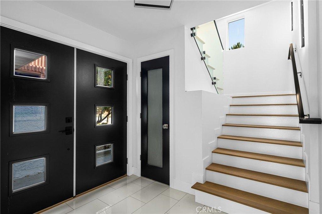 Los Patos Ave, Huntington Beach, CA 92649