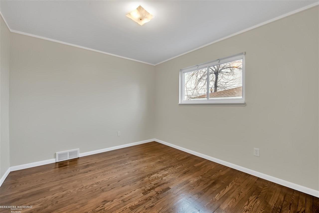 E Goulson Ave, Hazel Park, MI 48030