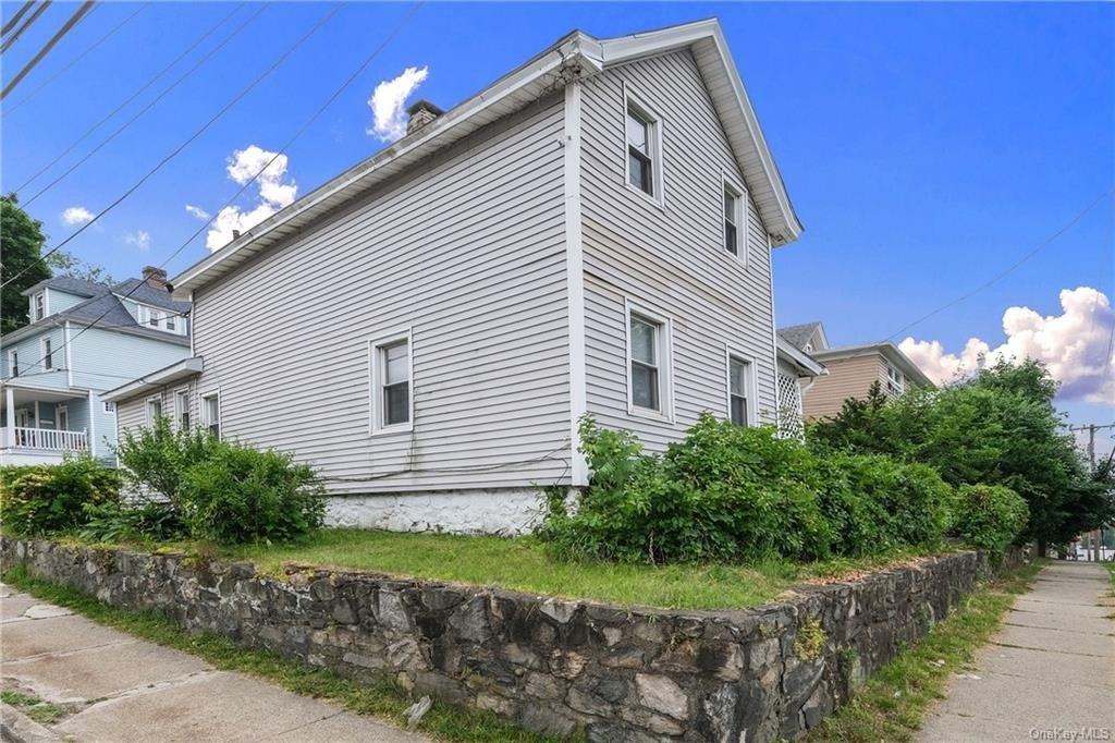 N Division St, Peekskill, NY 10566