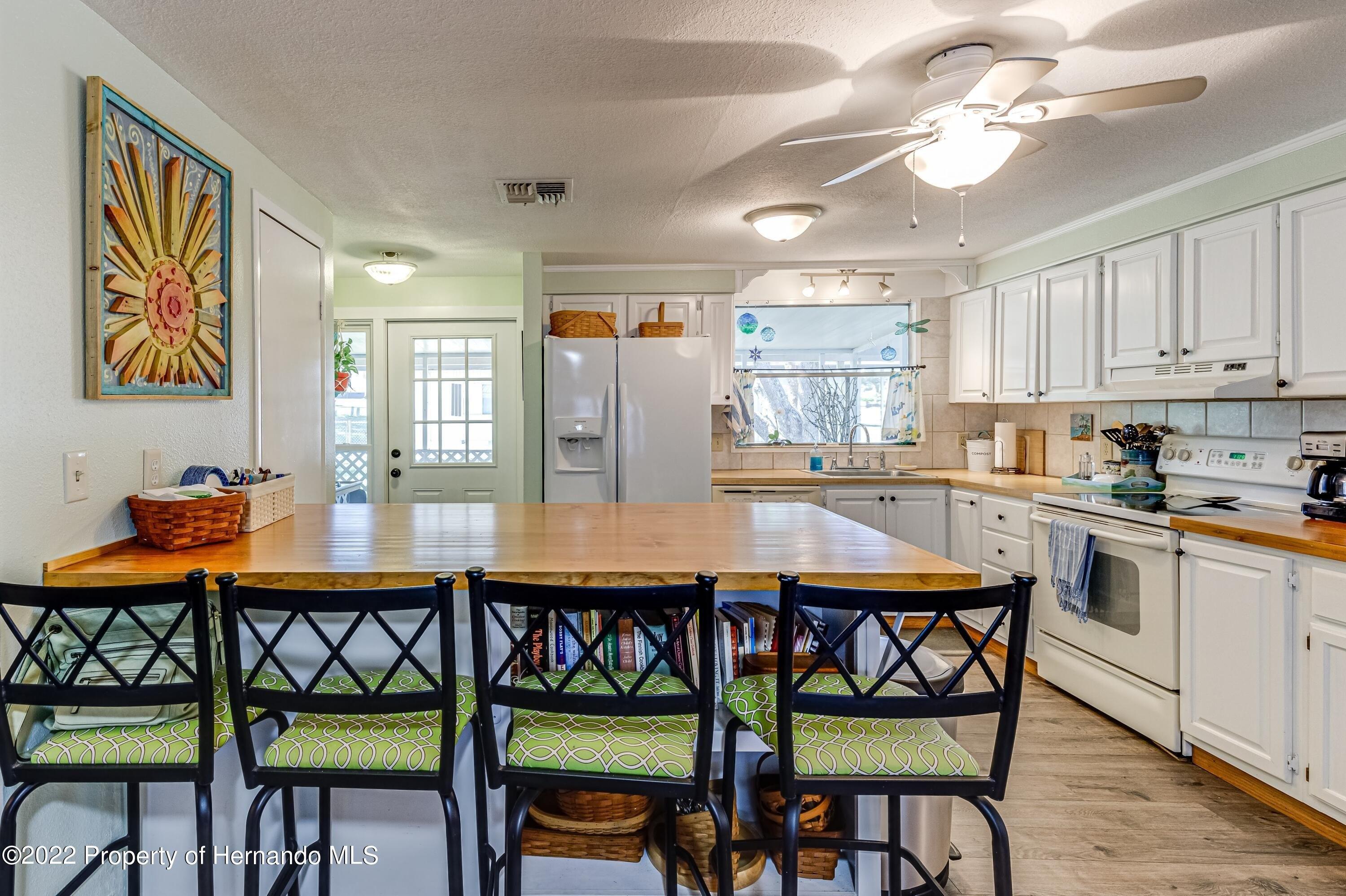Mission St, Brooksville, FL 34613