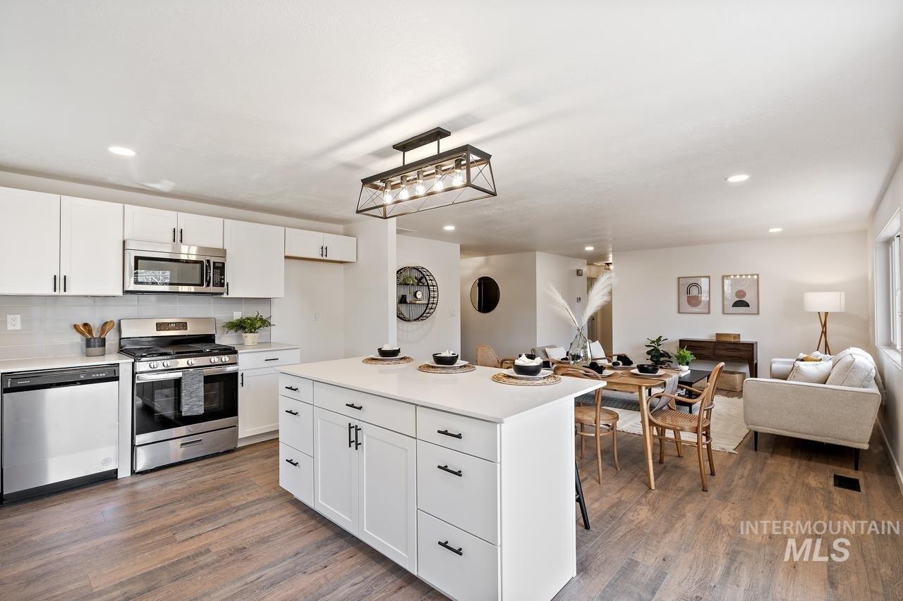 N Jennifer St, Boise, ID 83704