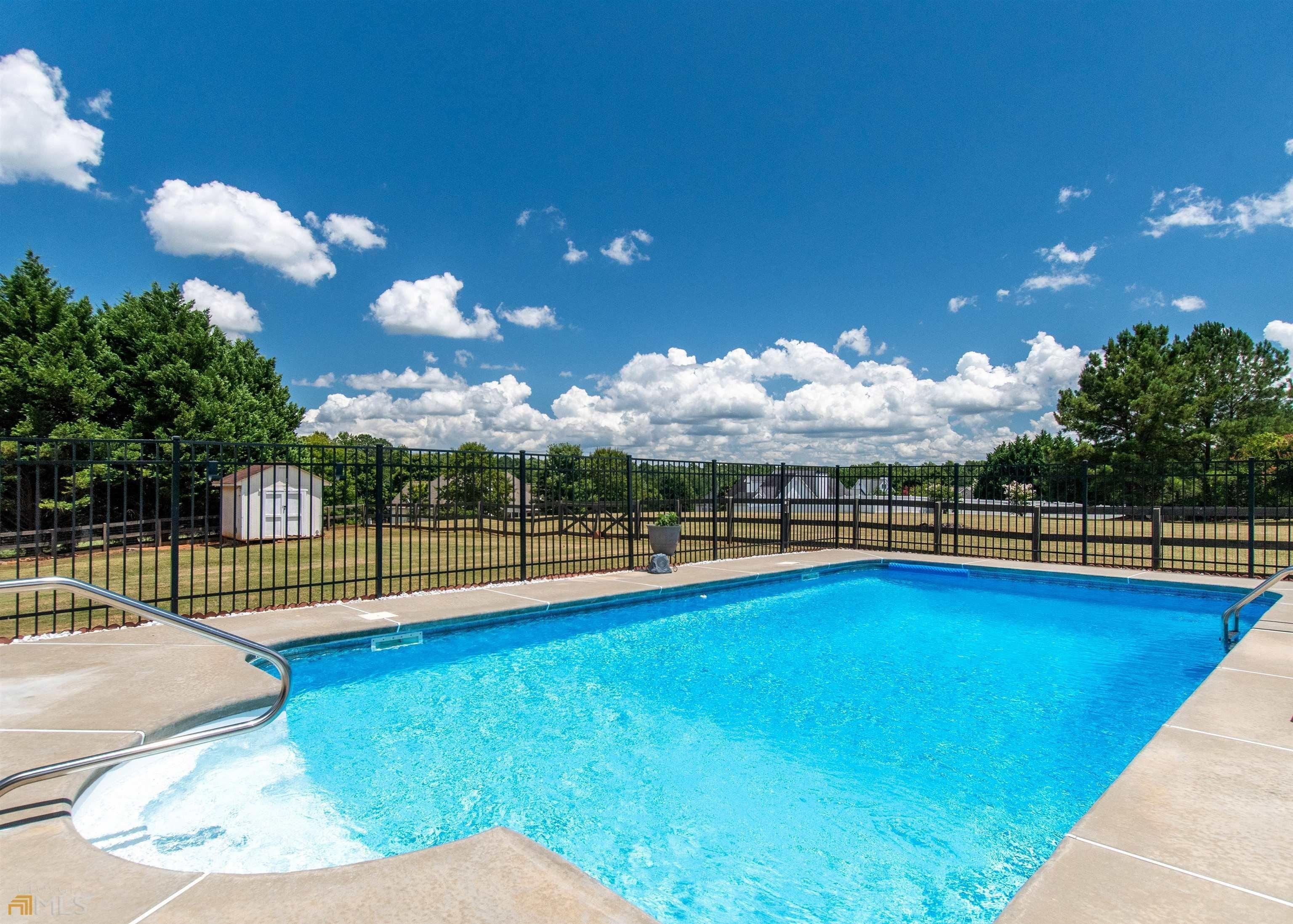 Meadows Dr, Senoia, GA 30276