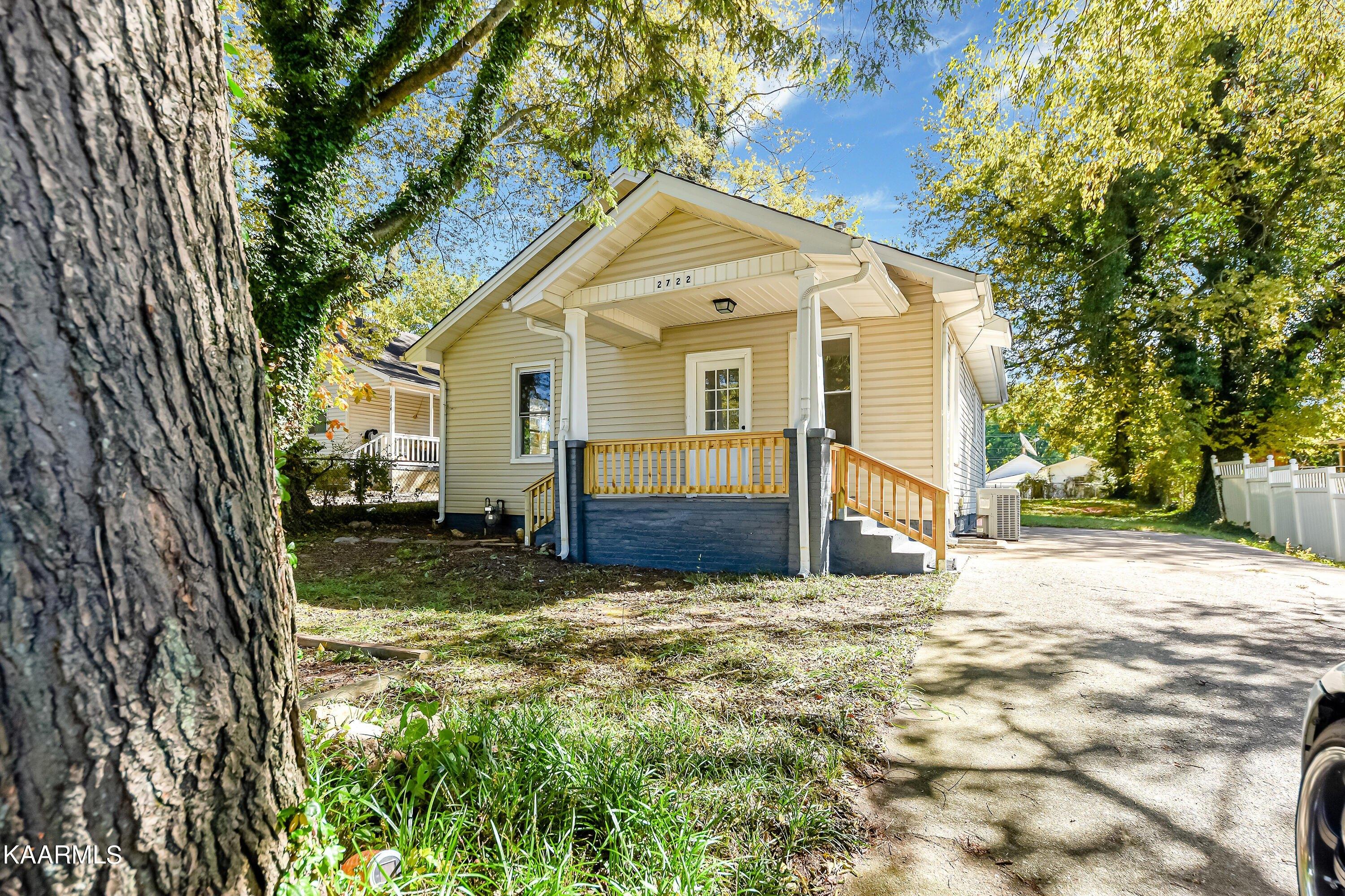 Wilson Ave, Knoxville, TN 37914