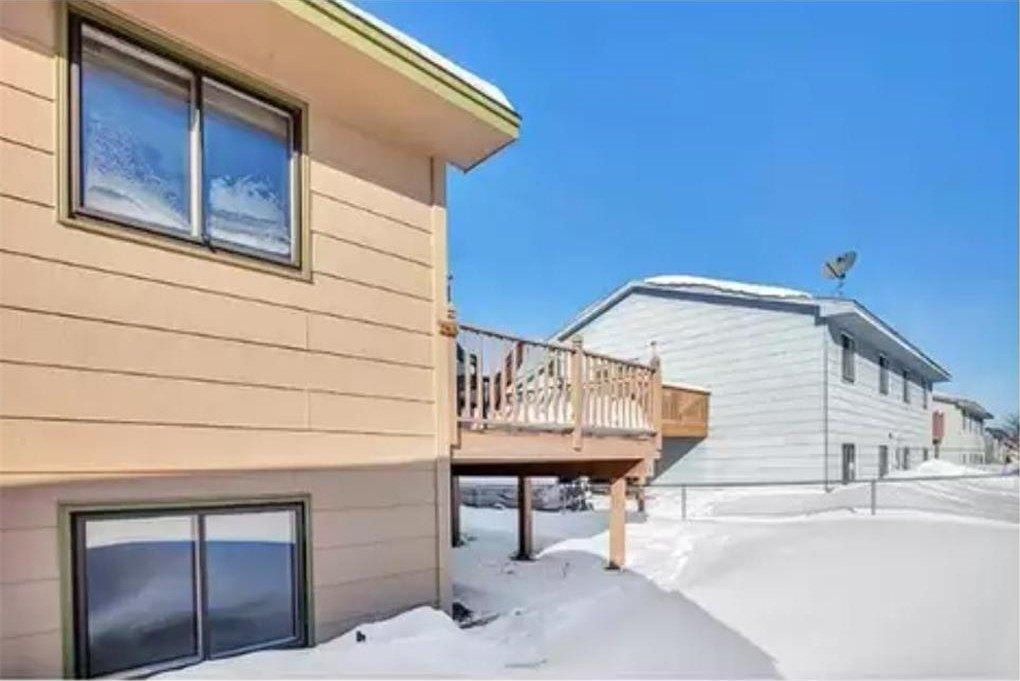 Hallmark Ave N, Saint Paul, MN 55128