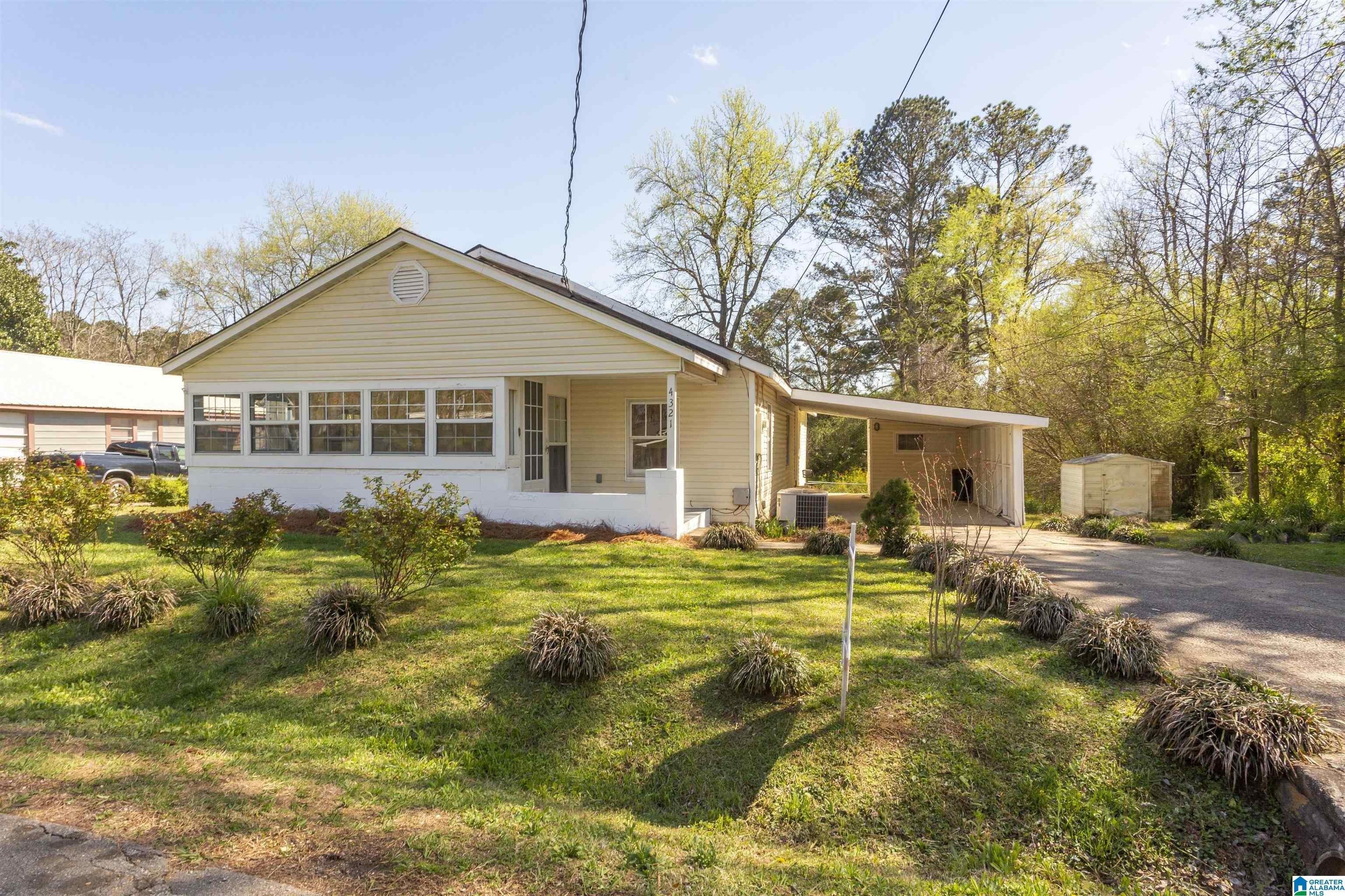Kendall Ave, Adamsville, AL 35005