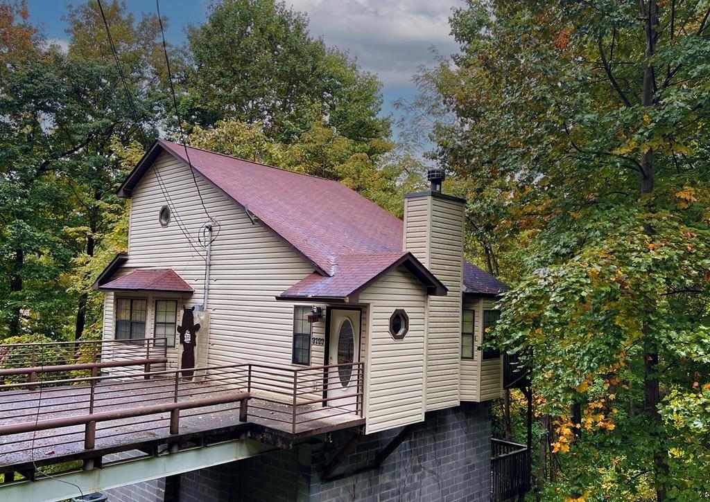 S Baden Dr, Gatlinburg, TN 37738