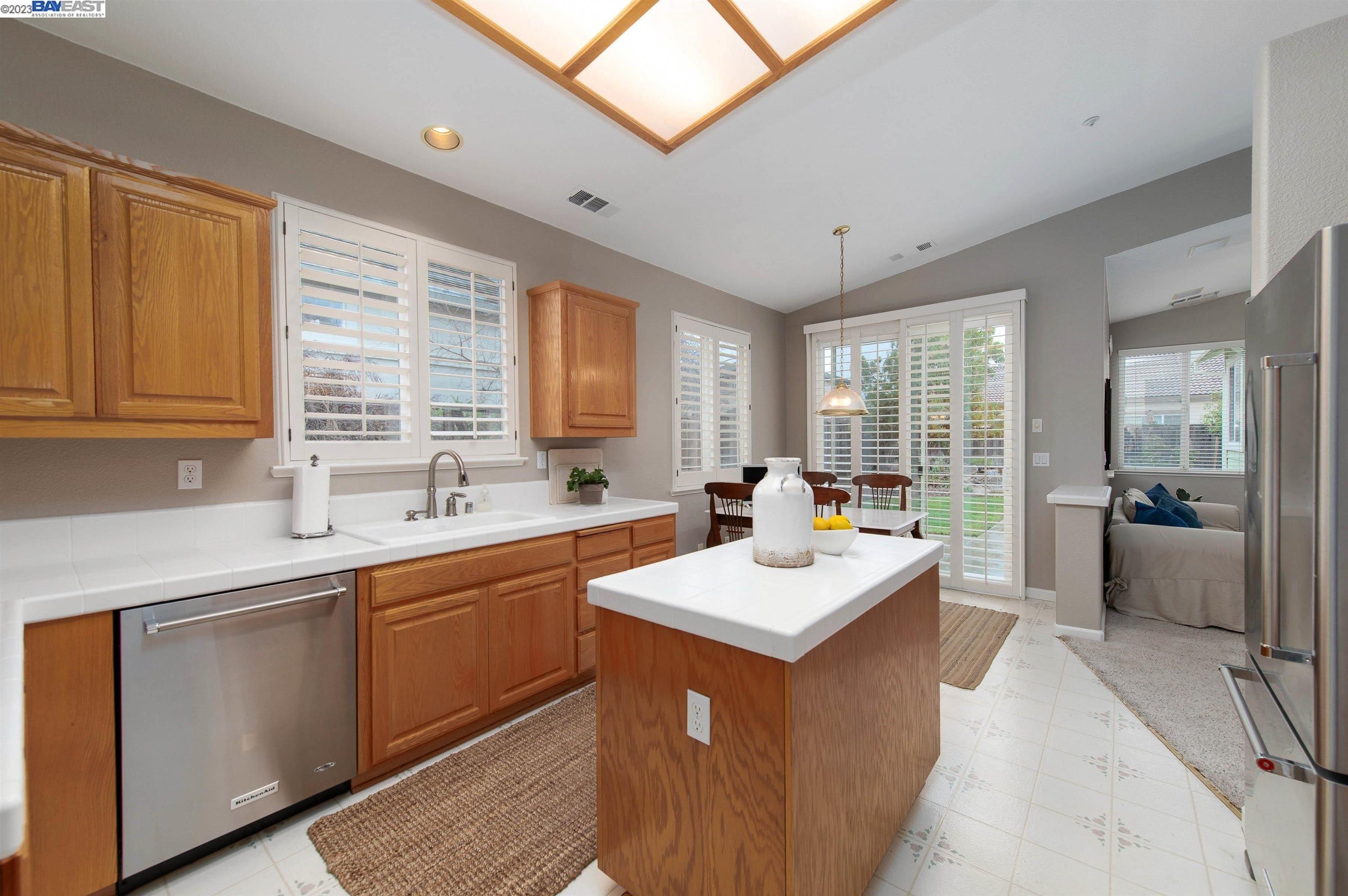 Owl Way, Livermore, CA 94551