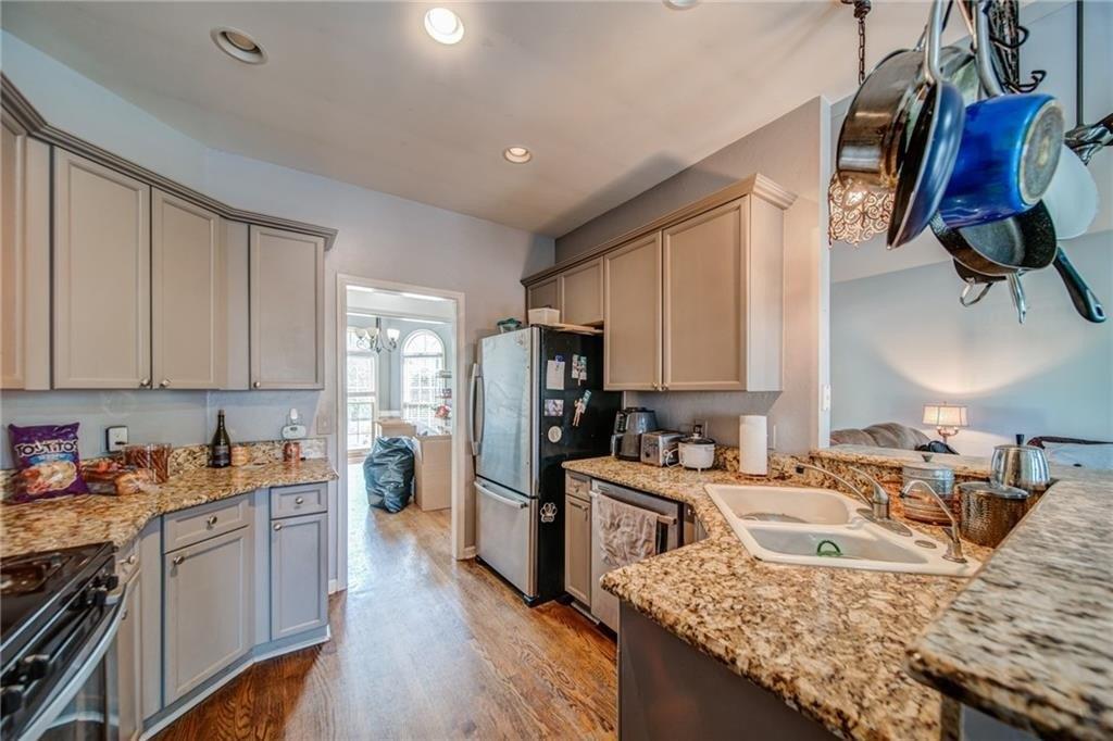 Holly Chase Ct, Canton, GA 30114