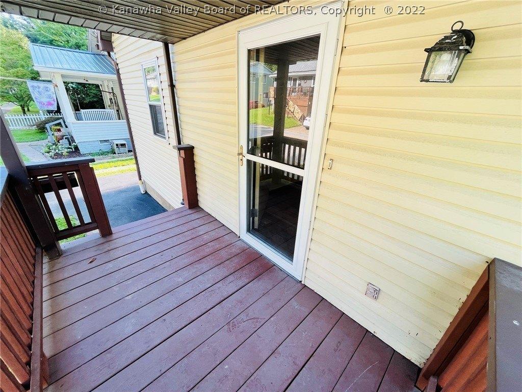 Greendale Dr, Charleston, WV 25302