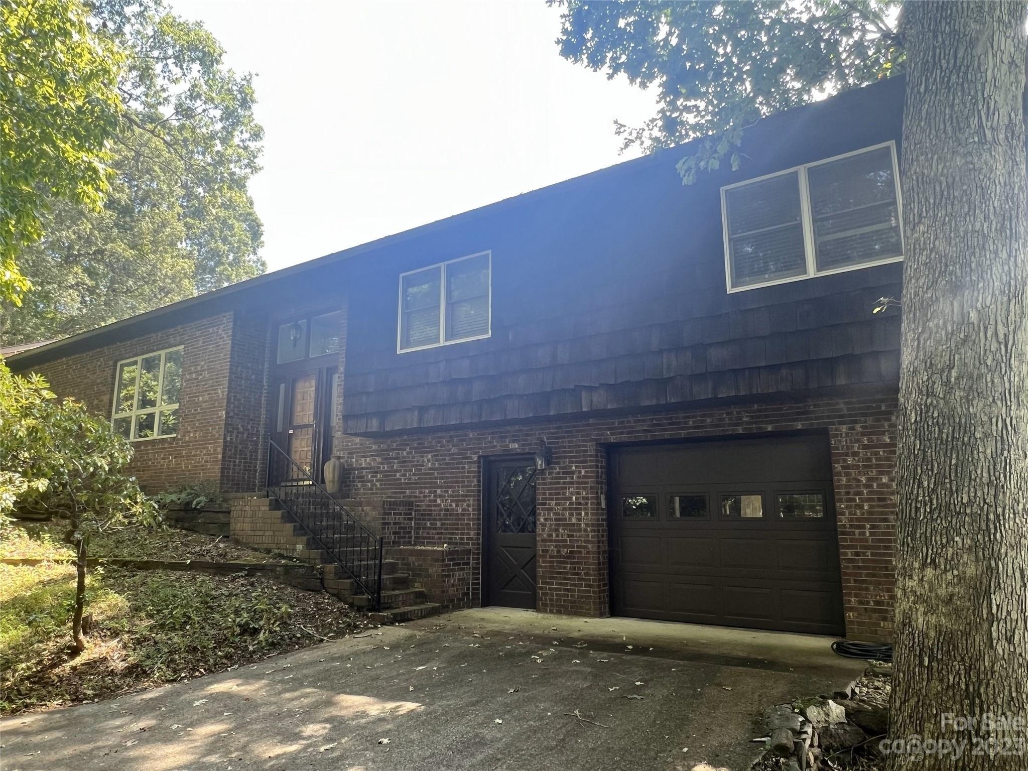 Heatherly Dr, Candler, NC 28715