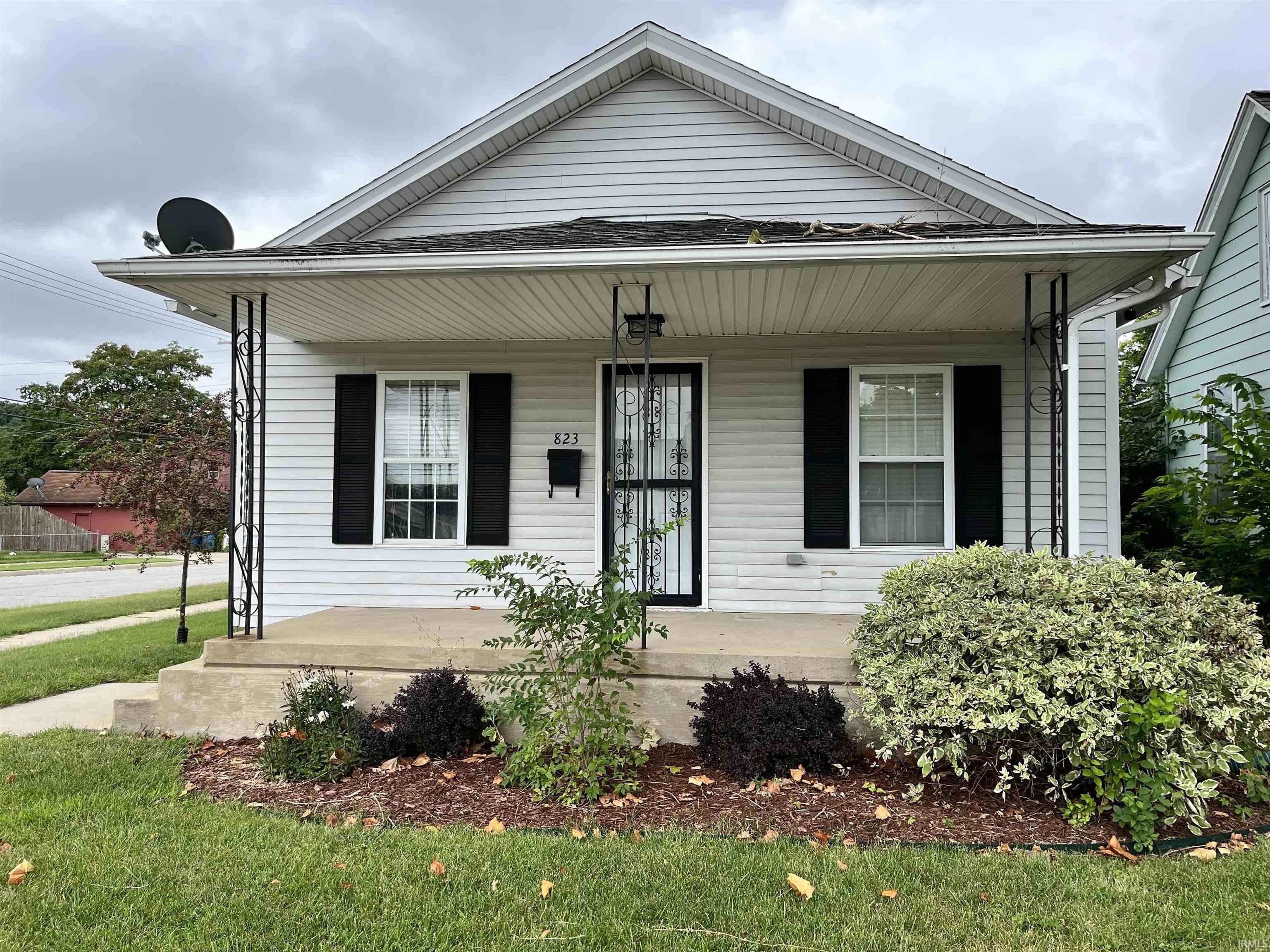 Reddick St, Mishawaka, IN 46544