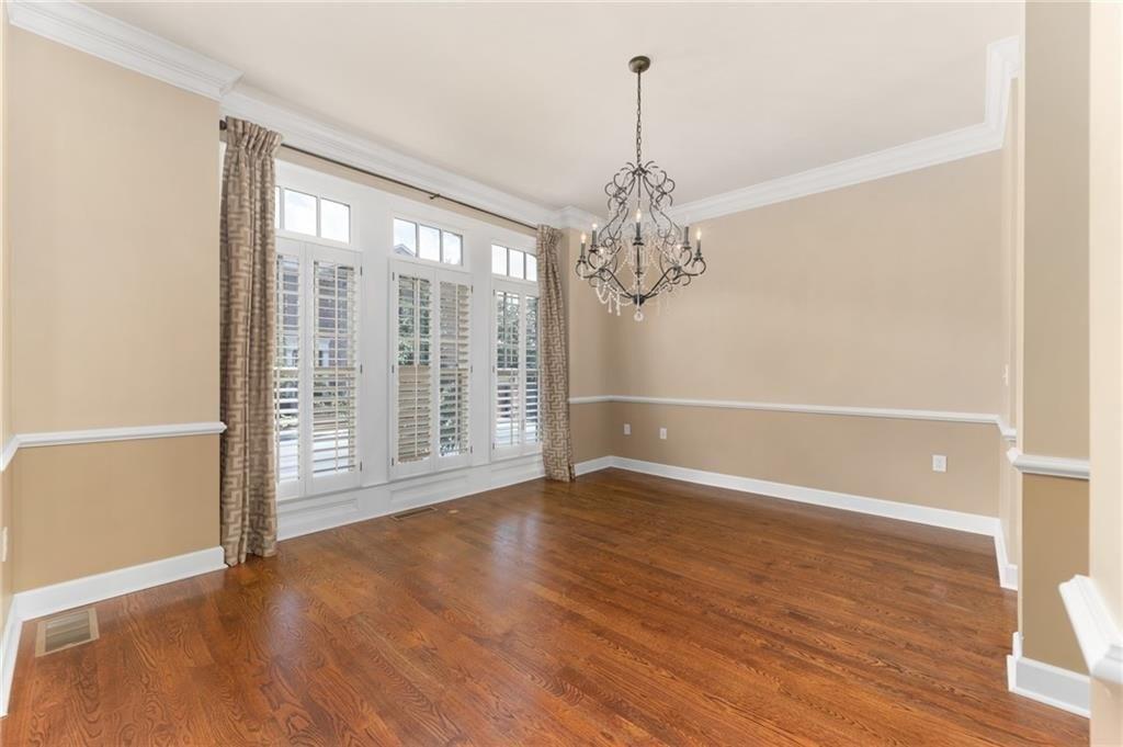 Riversgate Dr, Sandy Springs, GA 30339
