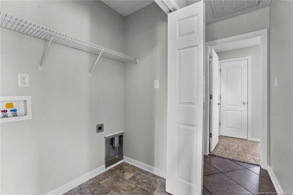Mingary Ave, Fayetteville, NC 28306