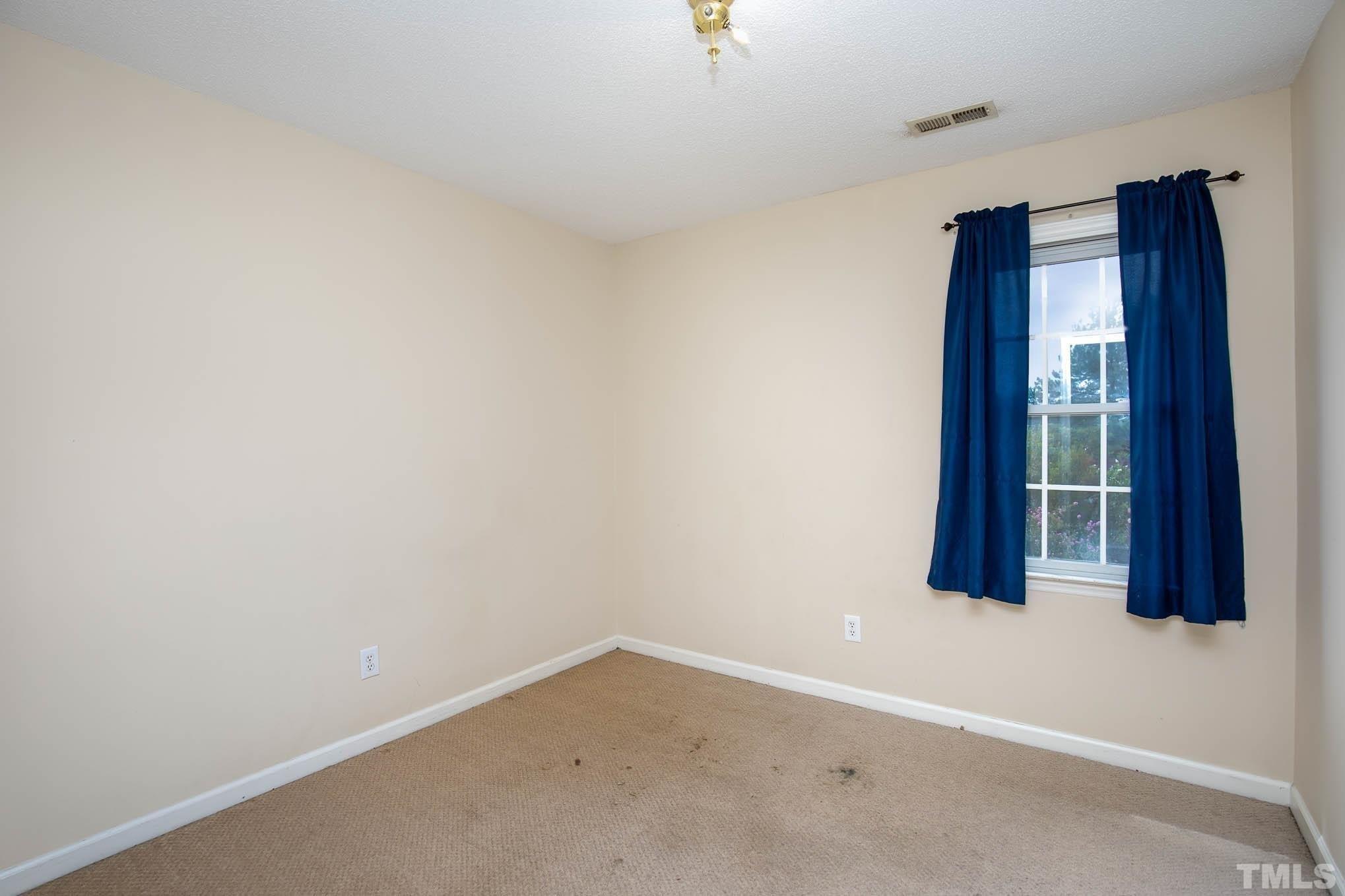 Peachtree Ln, Sanford, NC 27332