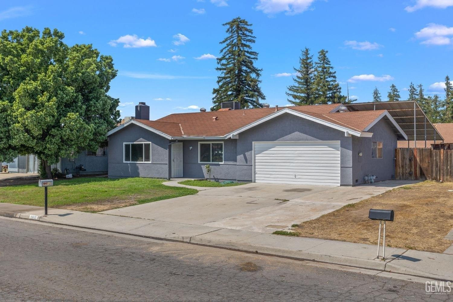 Appletree Ln, Bakersfield, CA 93309