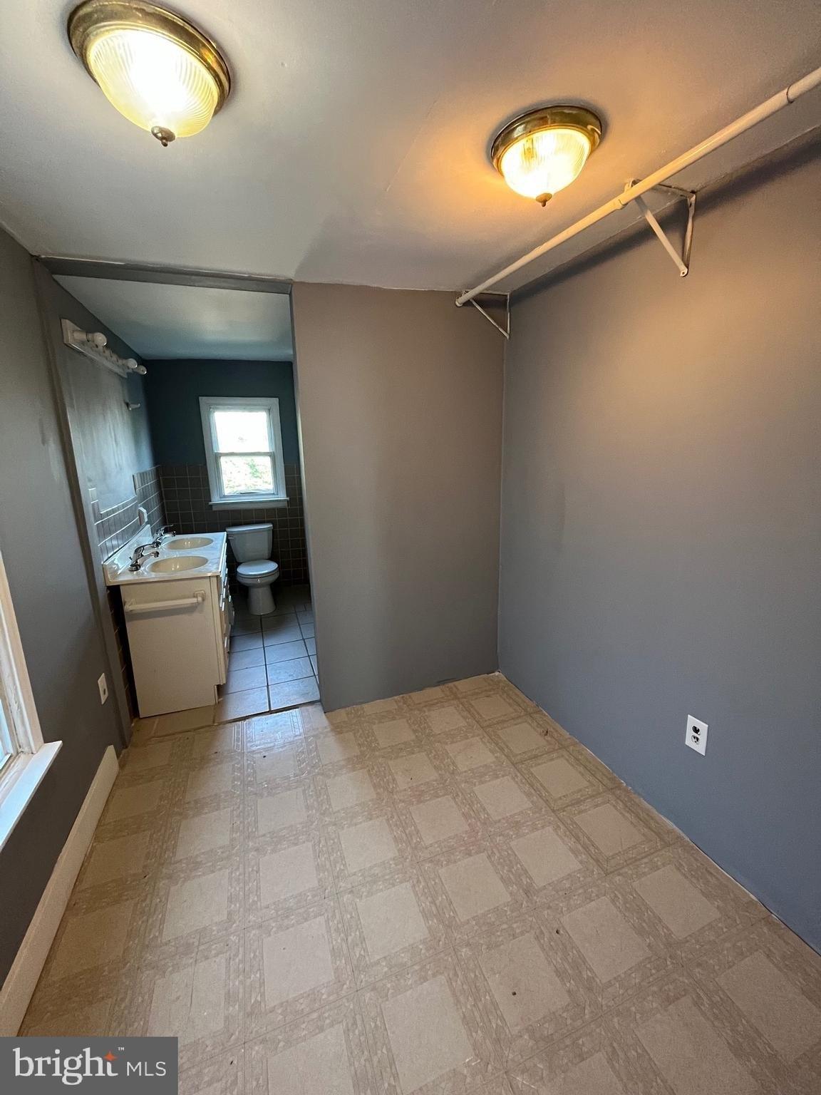 S 11th St, Reading, PA 19602