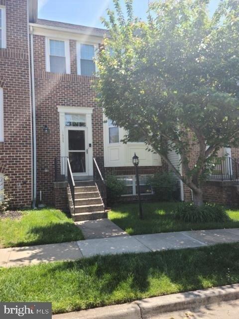 Scotch Pine Dr, Bowie, MD 20721