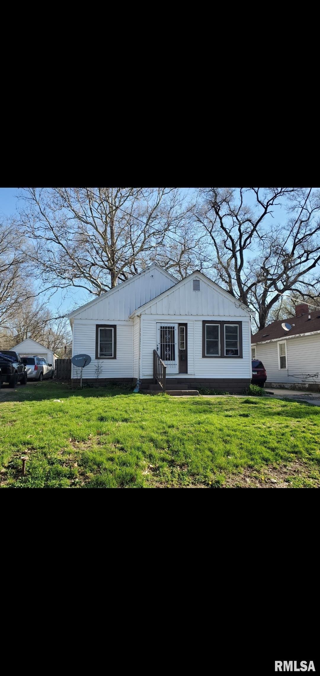 Spitznagle Ave, Peoria, IL 61603