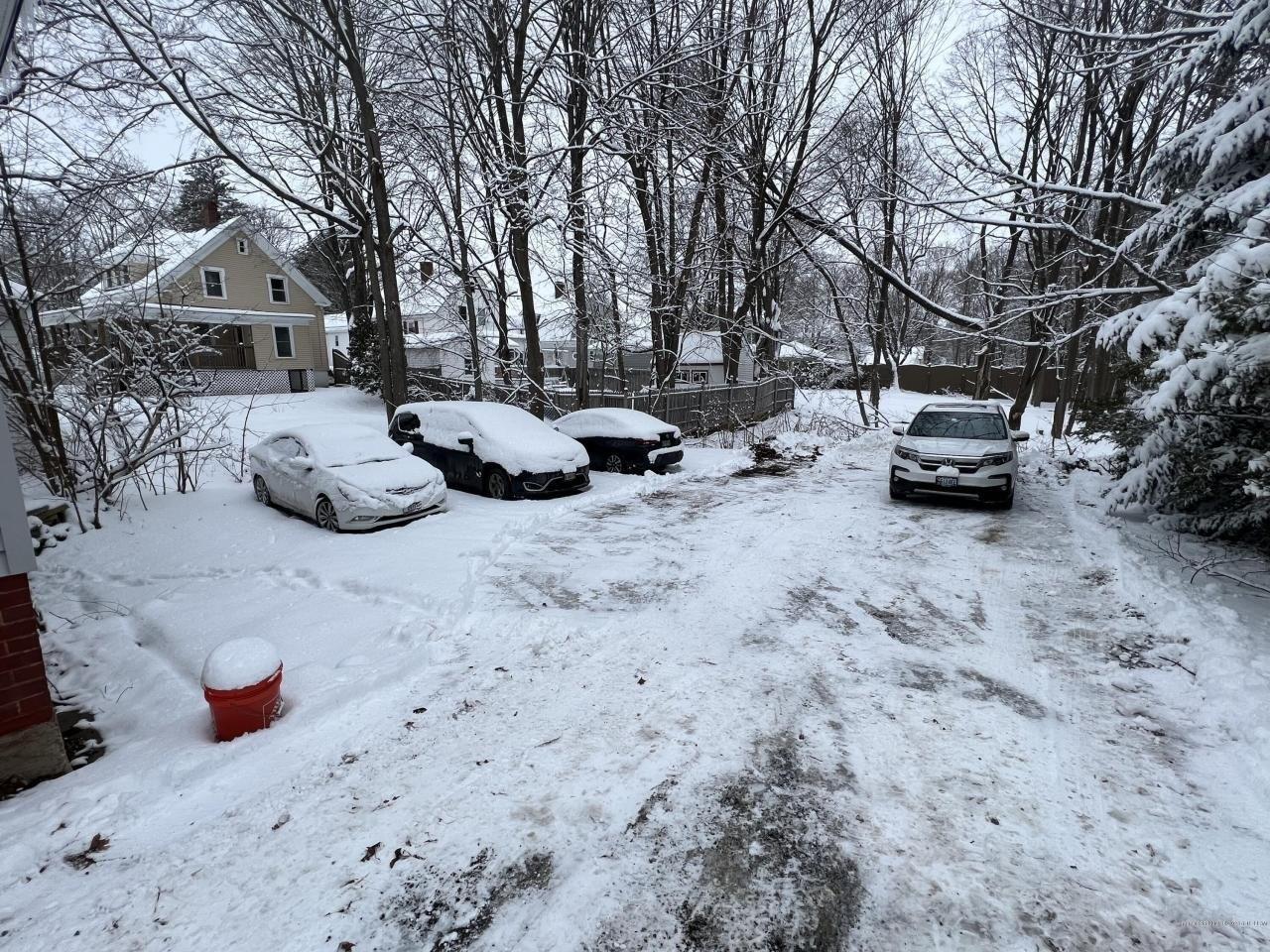 Lake St, Auburn, ME 04210