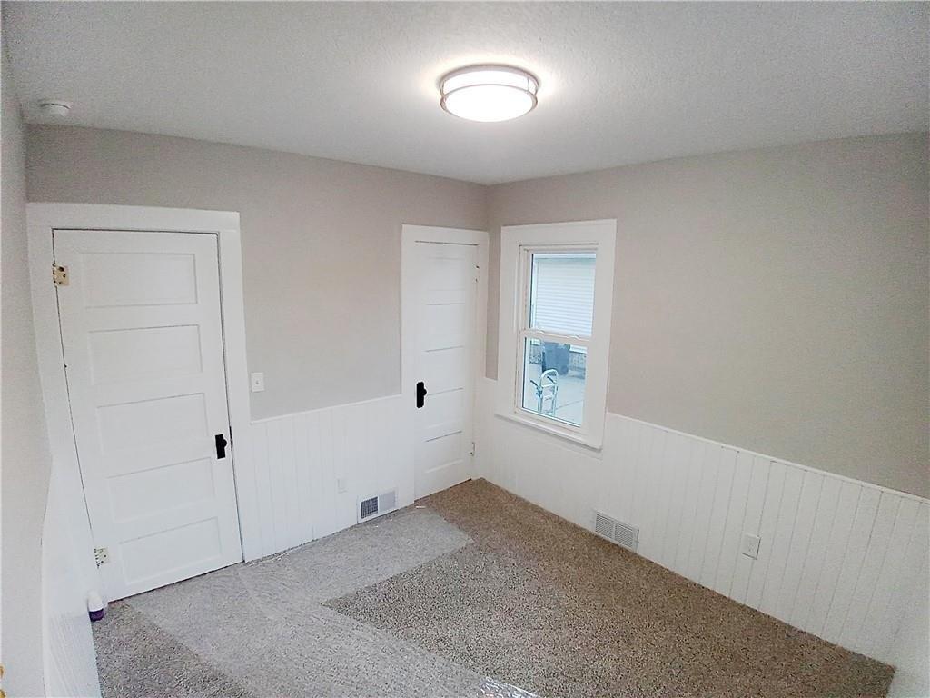 E Grand Ave, Des Moines, IA 50317