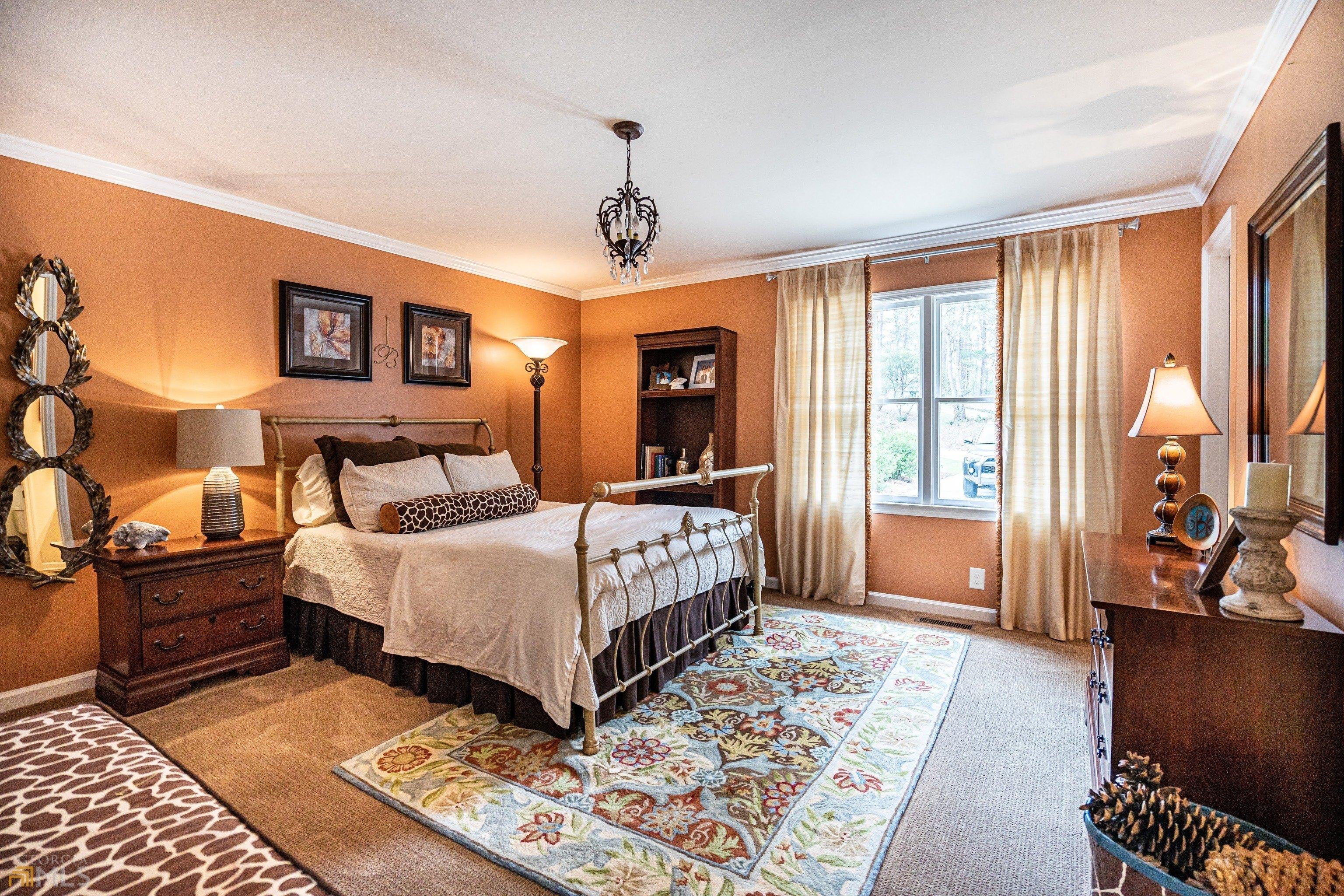 Lakeshore Dr, Lagrange, GA 30240