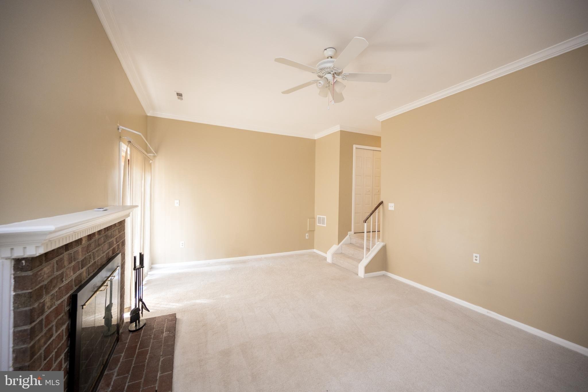 Forest Creek Ct, Springfield, VA 22152