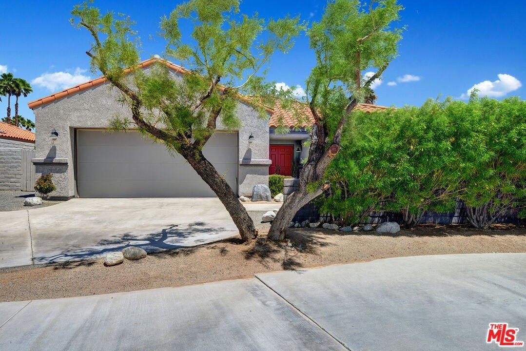 E Racquet Club Rd, Palm Springs, CA 92262