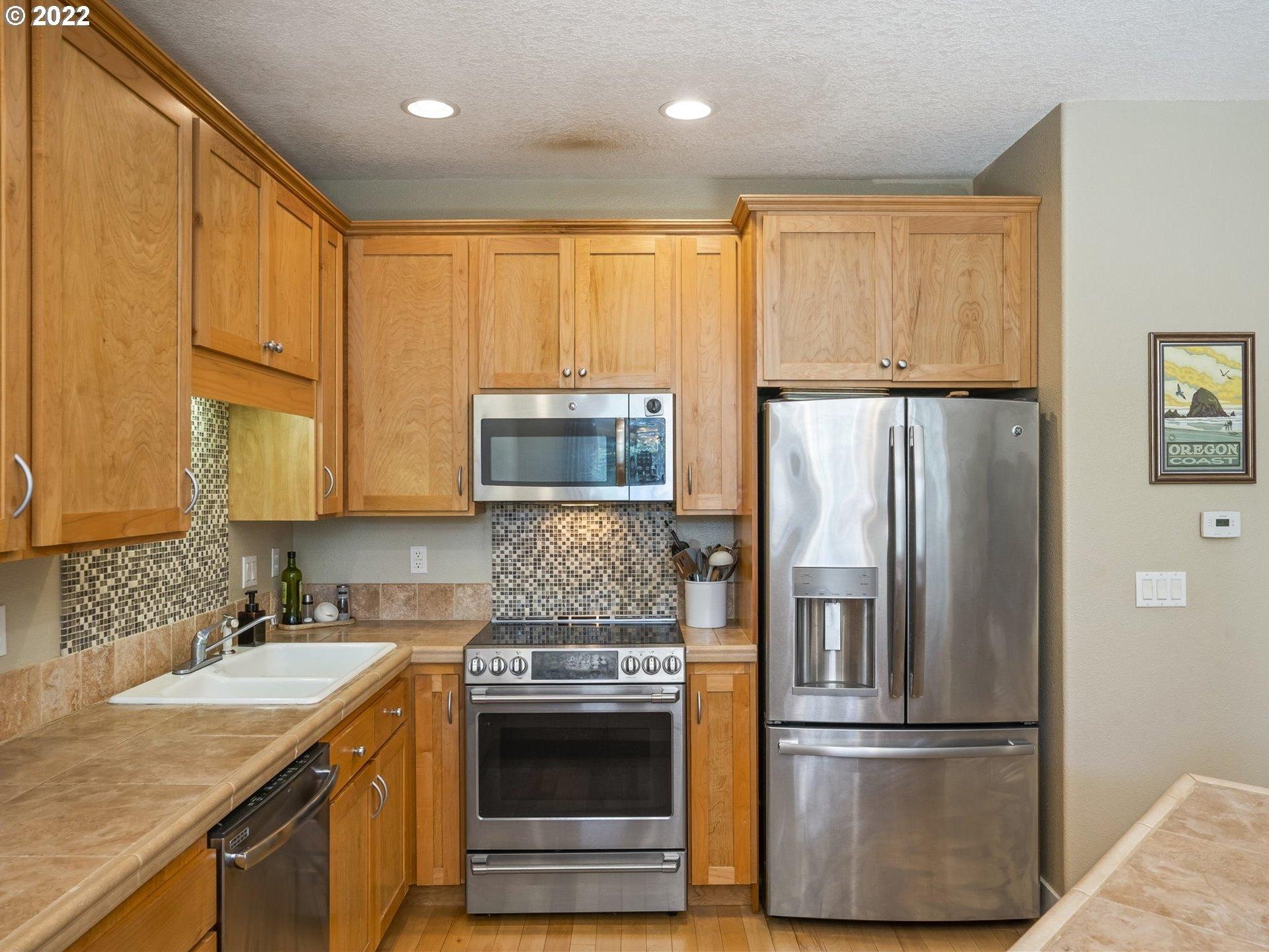 Sw Lodestone Dr, Beaverton, OR 97007