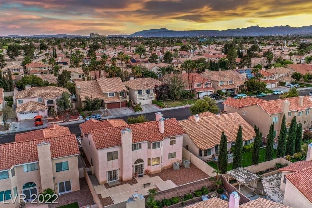 Swan Lake Ave, Las Vegas, NV 89128