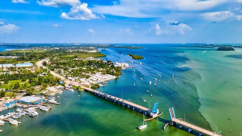Compass Dr, Bradenton, FL 34208