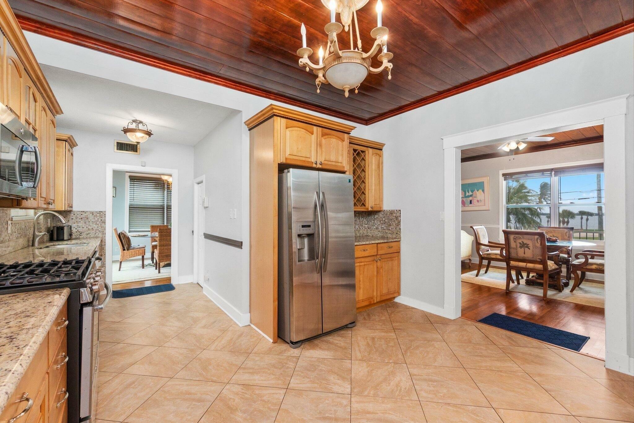 S Indian River Dr, Fort Pierce, FL 34950
