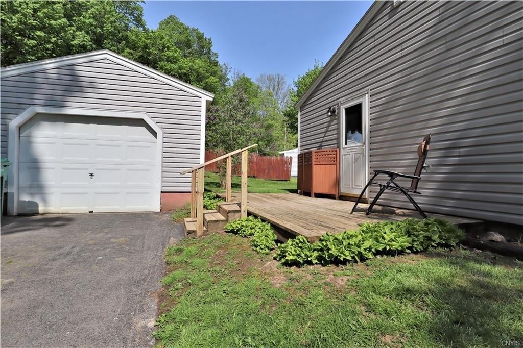 Rufus Cir, Syracuse, NY 13209
