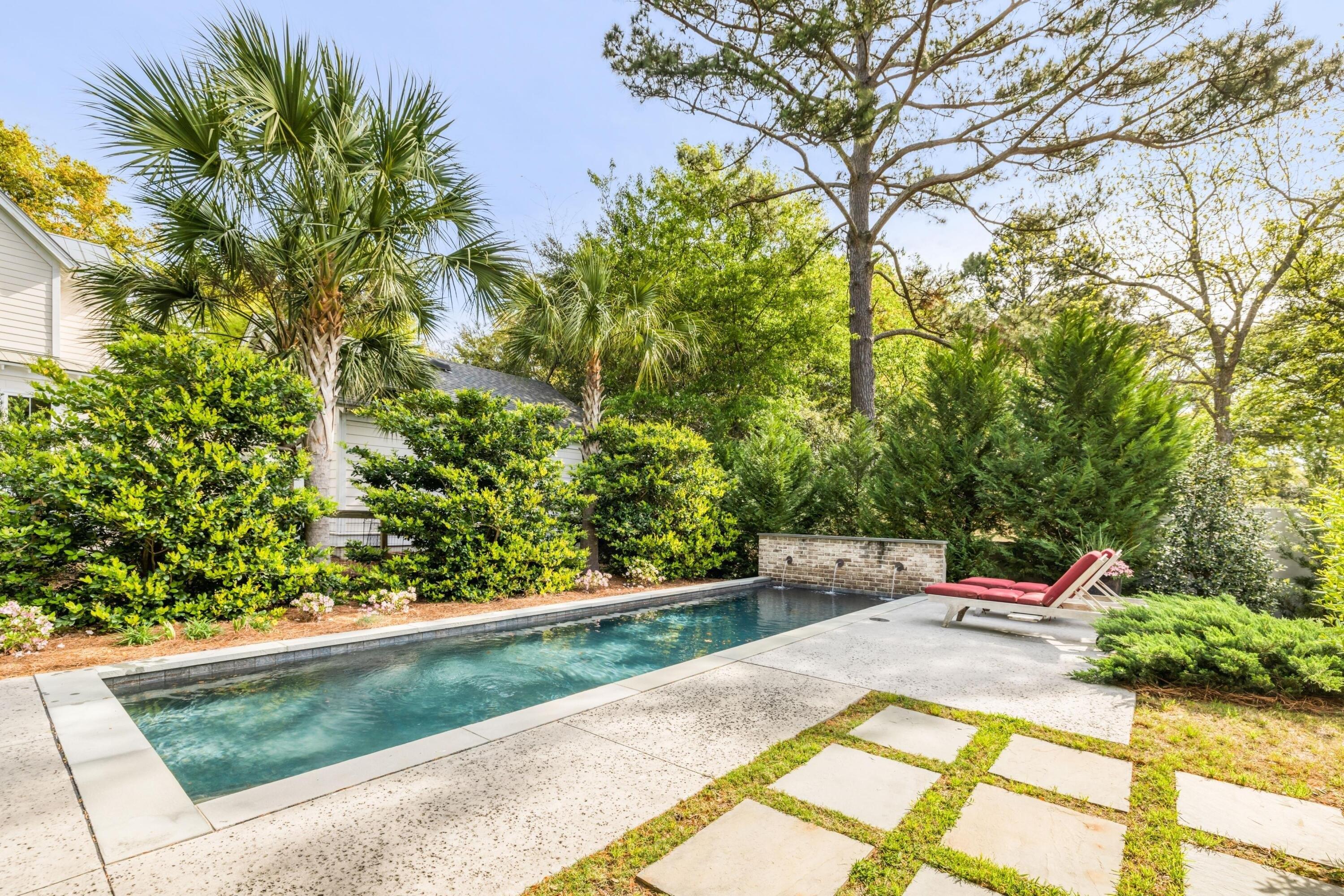4th Ave, Mount Pleasant, SC 29464