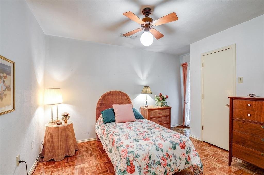 Fawkes Ln, Keller, TX 76262