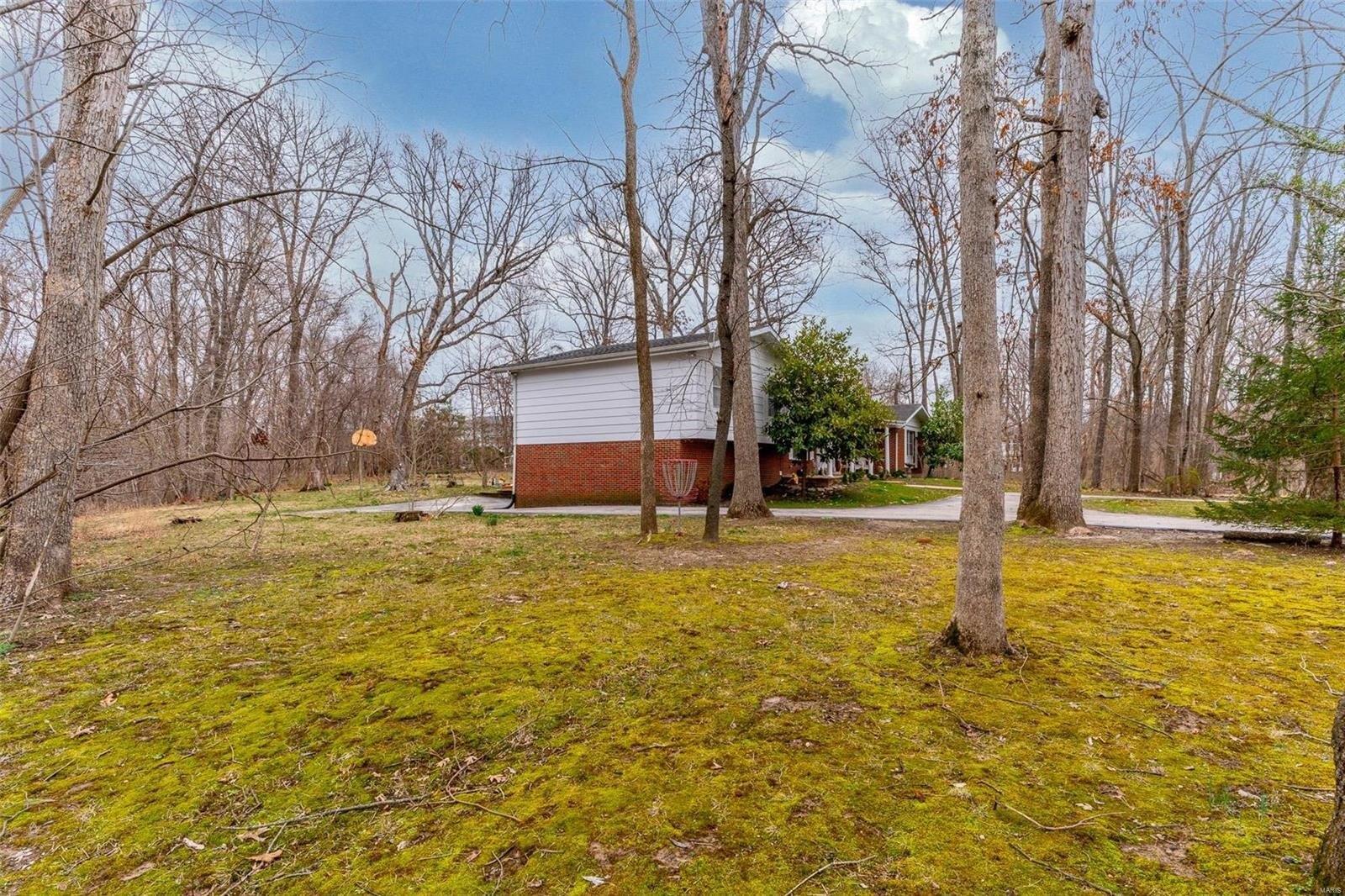 Private Valley Ln, Chesterfield, MO 63005