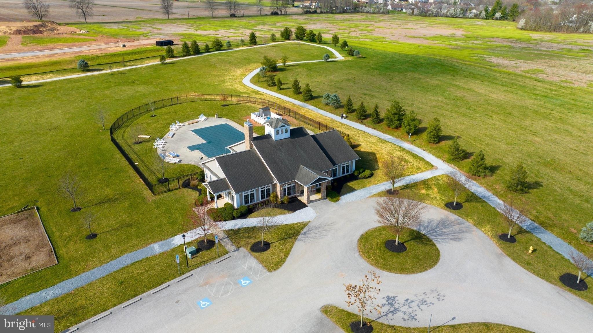 Stonehouse Ln, Dover, PA 17315