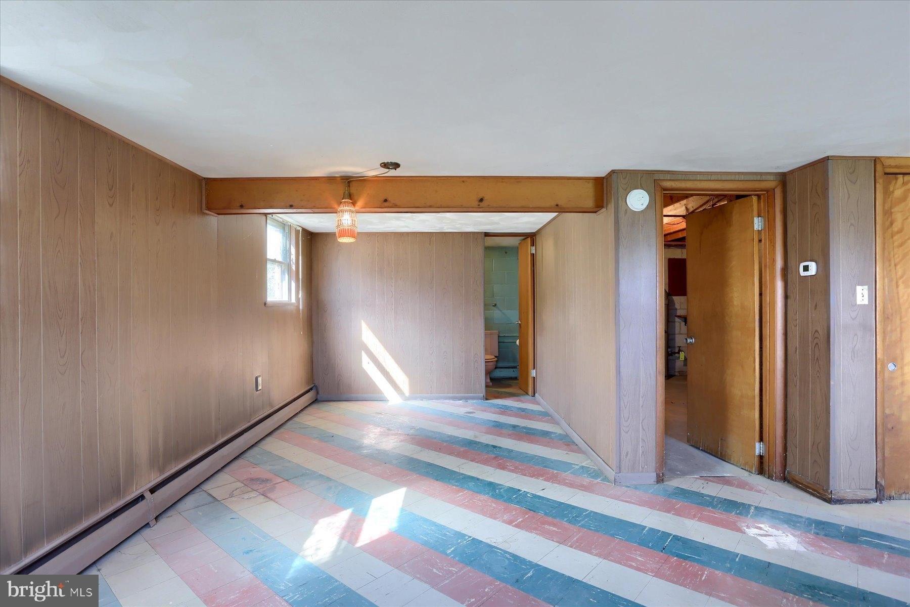 Robert St, Mechanicsburg, PA 17055