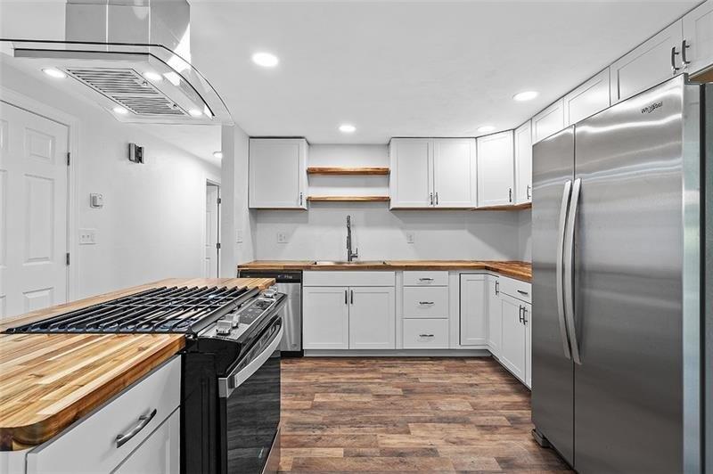 Invicta Dr, Pittsburgh, PA 15235