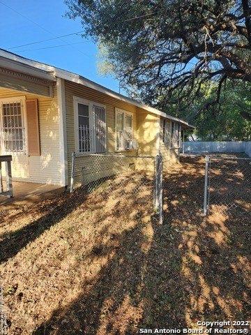 S Olive St, San Antonio, TX 78210