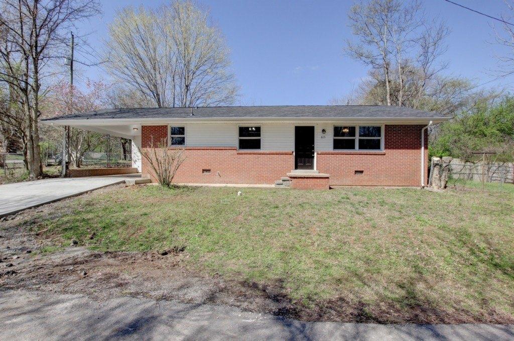 Dumas Dr, Clarksville, TN 37040