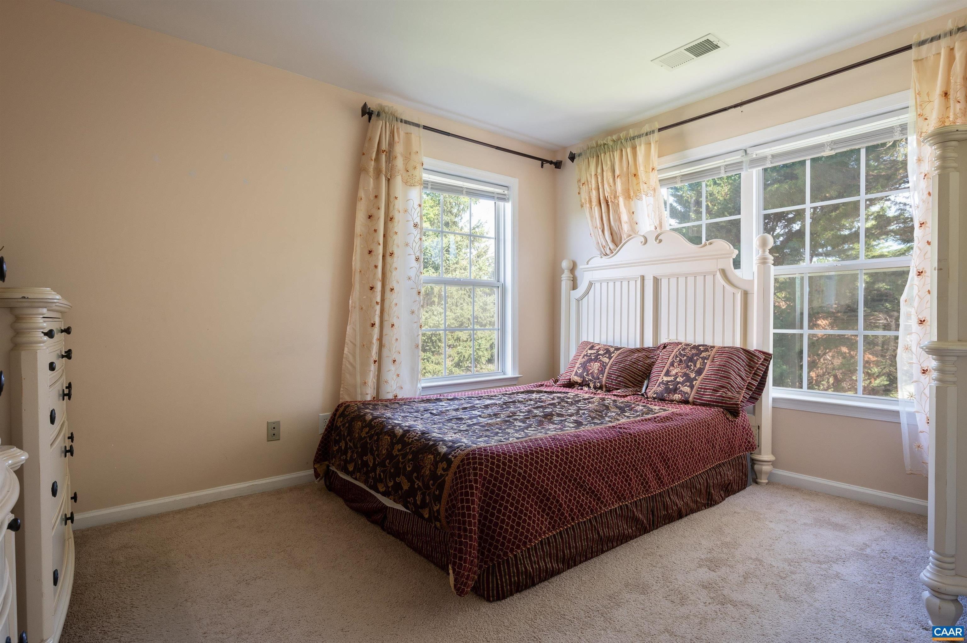 Timberwood Pkwy, Charlottesville, VA 22911