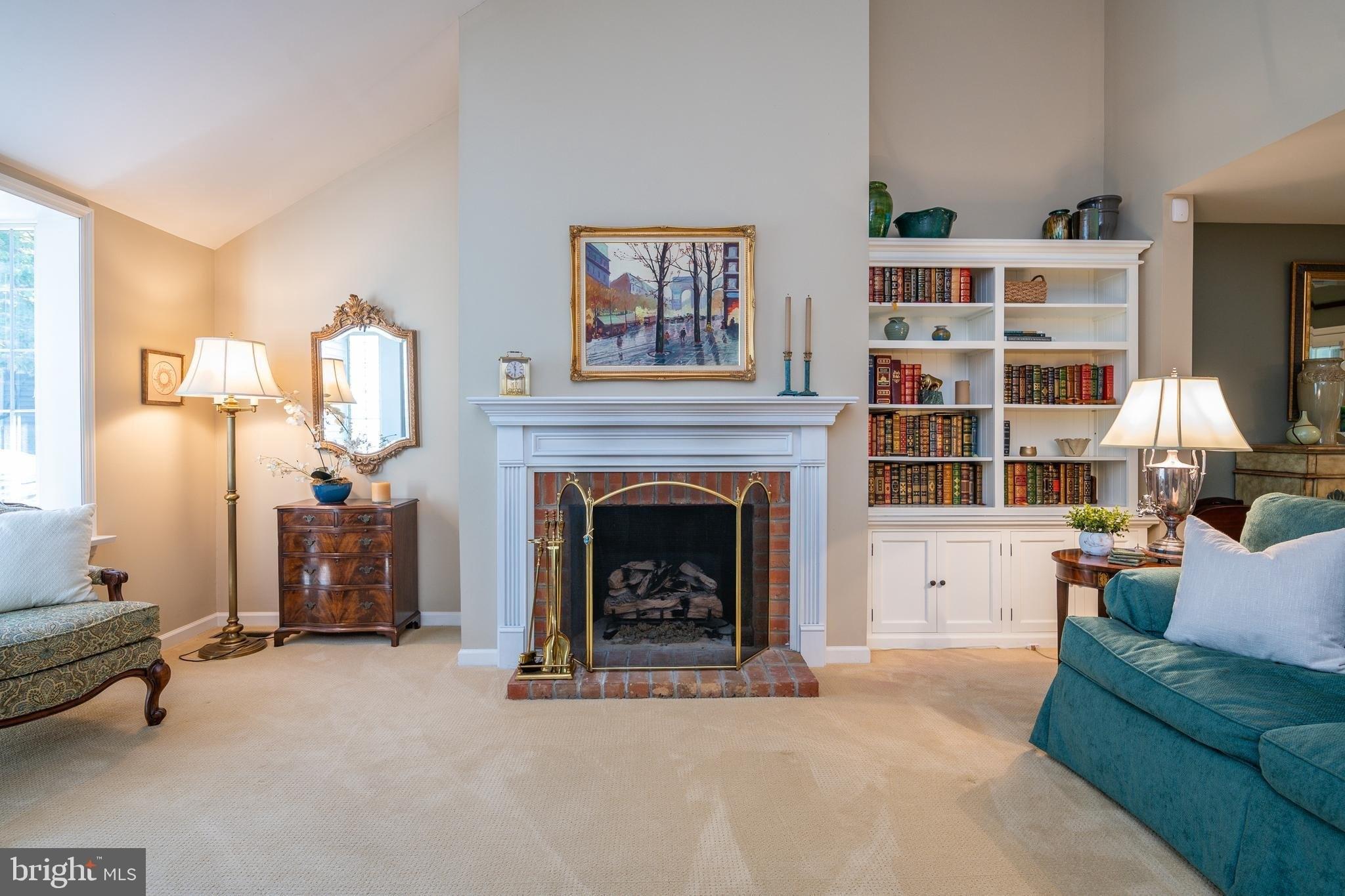 Meadow Ln, Reading, PA 19610