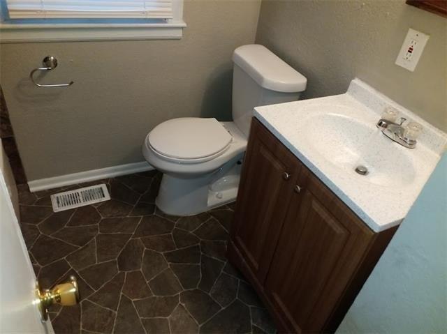 E 101st St, Kansas City, MO 64137