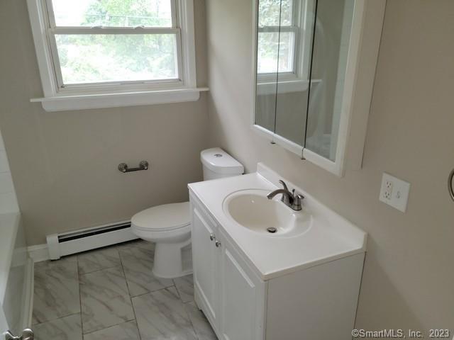 Wesley St, Waterbury, CT 06708