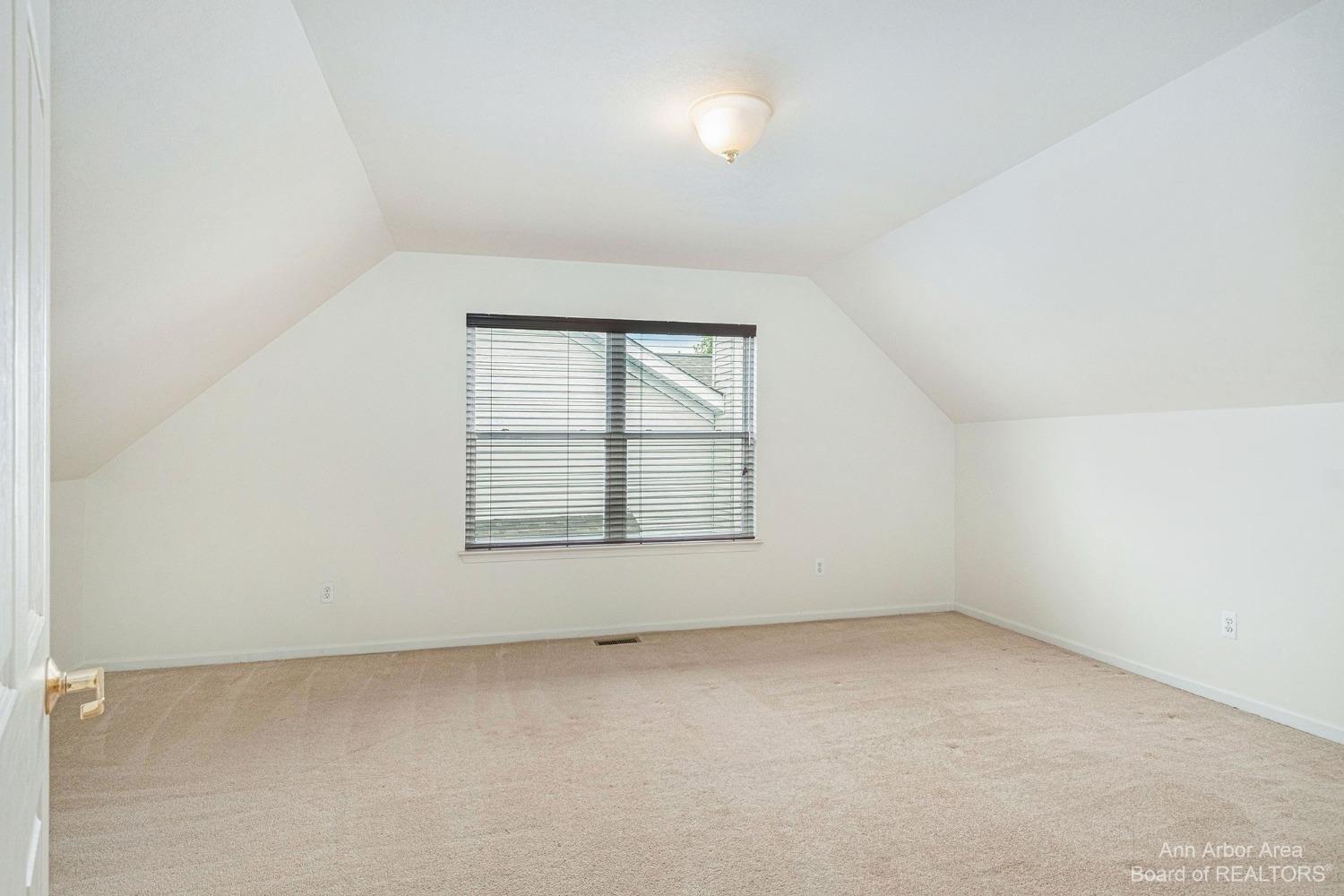 Santa Fe Trl, Ann Arbor, MI 48108