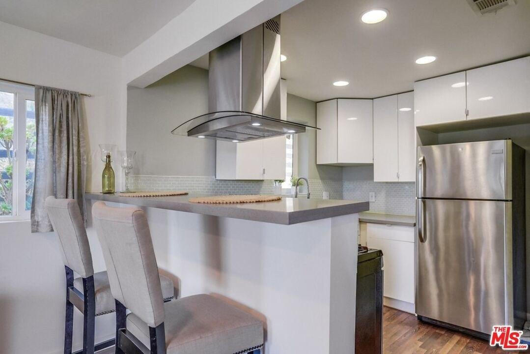 E Rose Hill Dr, Los Angeles, CA 90032