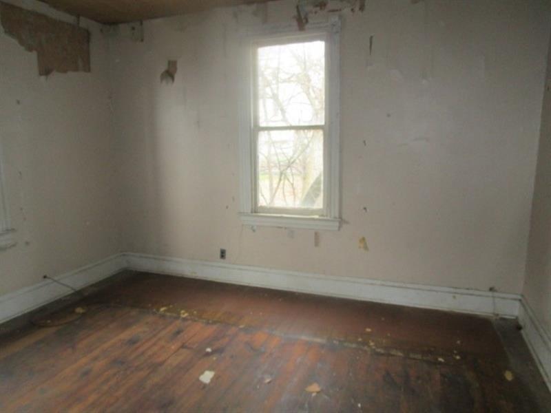 Hemlock St, Pittsburgh, PA 15202