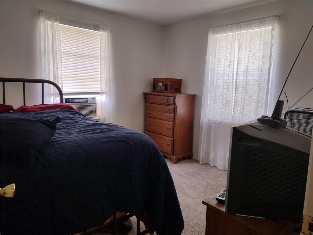 Hilltop Cir, Desoto, TX 75115