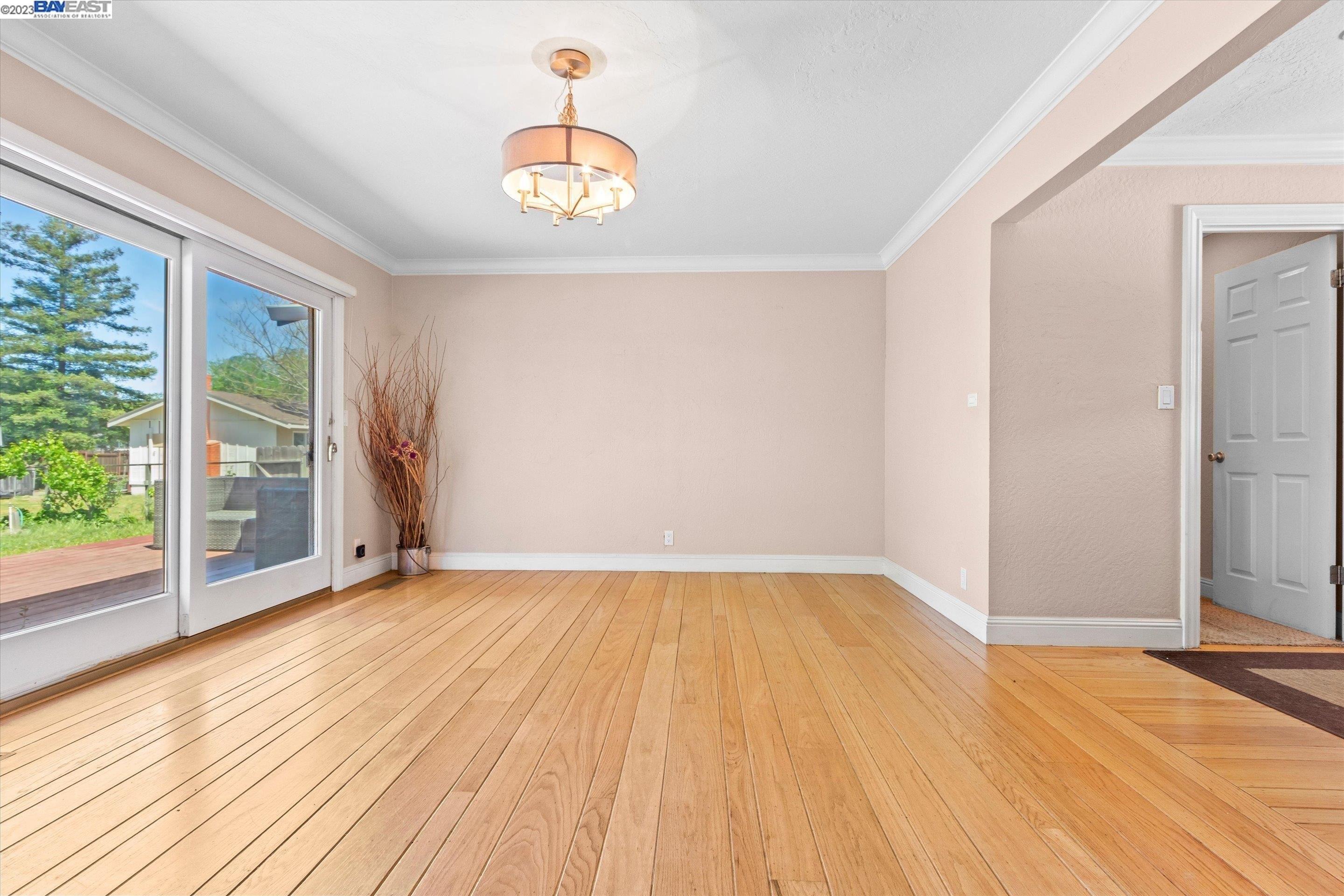 Walnut Ave, Concord, CA 94519
